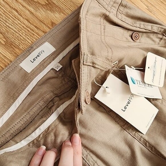 NWT Dayla Cargo Pants Linen Tencil Relaxed Fit Pants Level 99 Size 26" - Picture 8 of 10